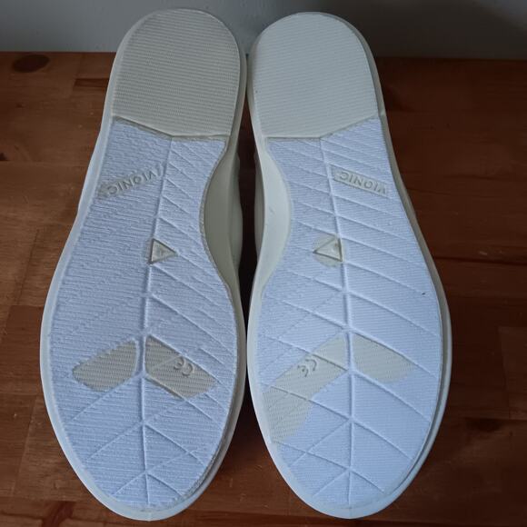 Vionic Beach Pismo 6.5 Wide Casual Beach Sneaker: Canvas, Cream NEW WITH DEFECTS - Picture 11 of 14